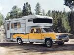 Dodge D200 Club Cab Sweptline Pickup Adventurer SE Camper Amerigo Cab-Over 1973 года